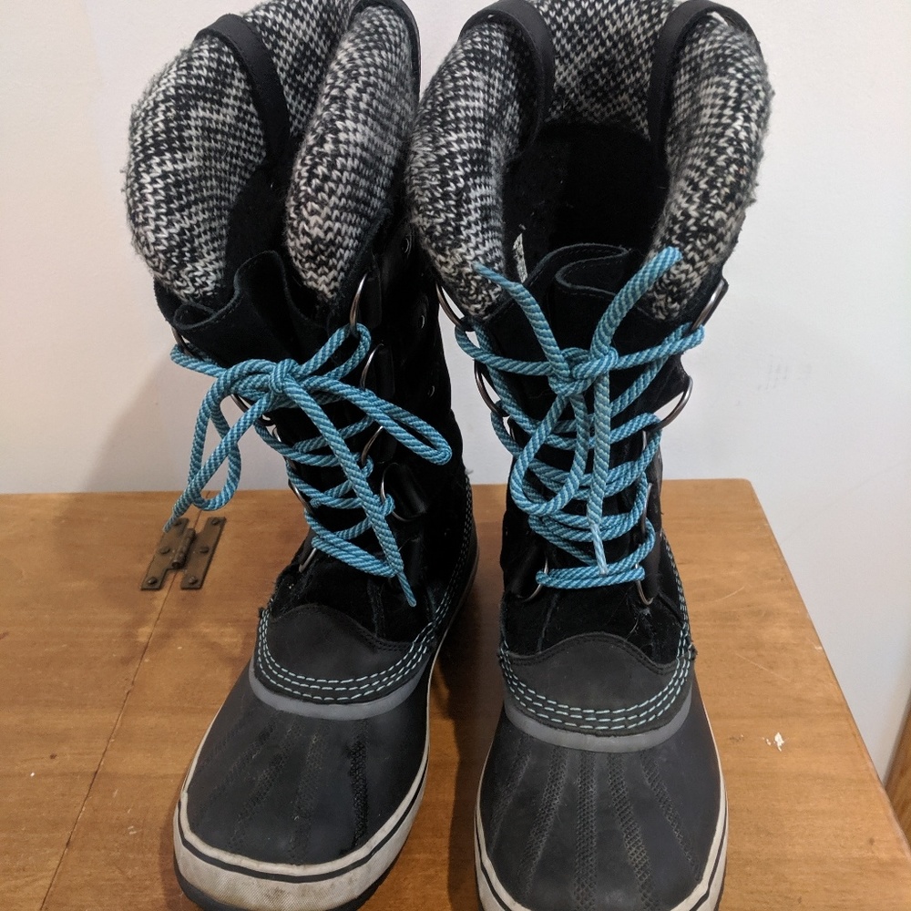 Sorel size 10